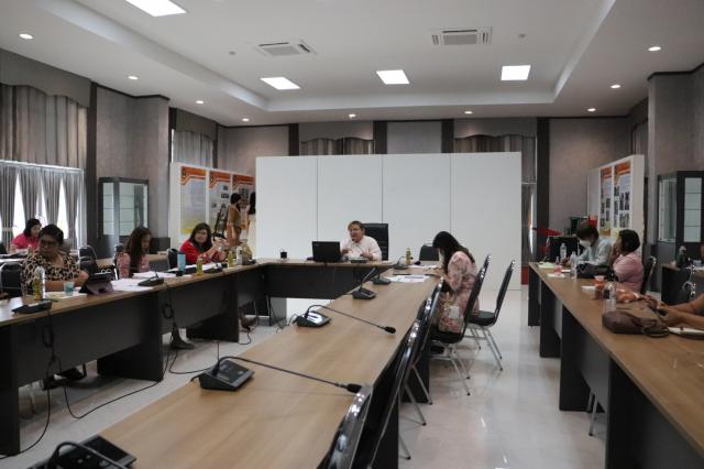 3. นำเสนอวิจัยโครงการการพัฒนาและเพิ่มขีดความสามารถชุมชนและสถานประกอบการ SMEs (Talent mobility to community & SMEs) วันที่ 25 กรกฎาคม 2566 ณ ห้องประชุม KPRU HOME ชั้น 1 สำนักบริการวิชาการและจัดหารายได้